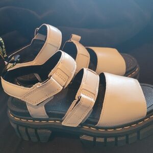 Doc martens sandale beige grandeur 11